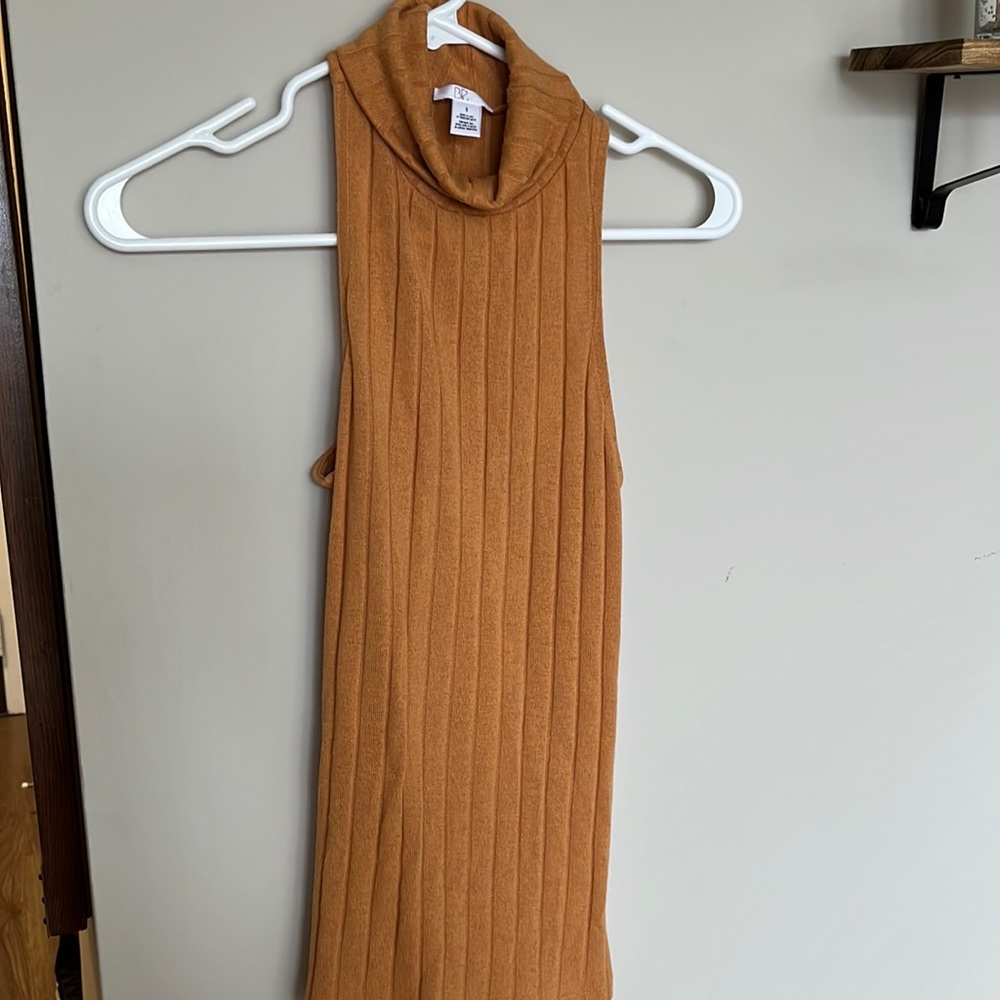 Lightly worn BP Beige women’s tank top - size Small